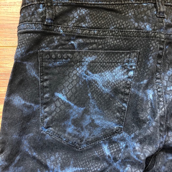 Blank NYC - skinny jeans, new condition. - Picture 6 of 8